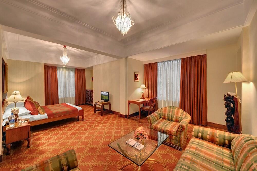 The Ambassador, Marine Drive, Mumbai Hotel Exterior foto