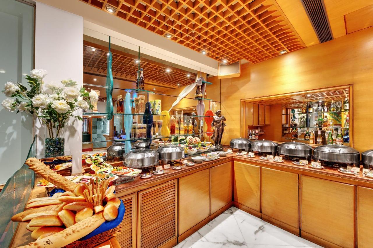 The Ambassador, Marine Drive, Mumbai Hotel Exterior foto