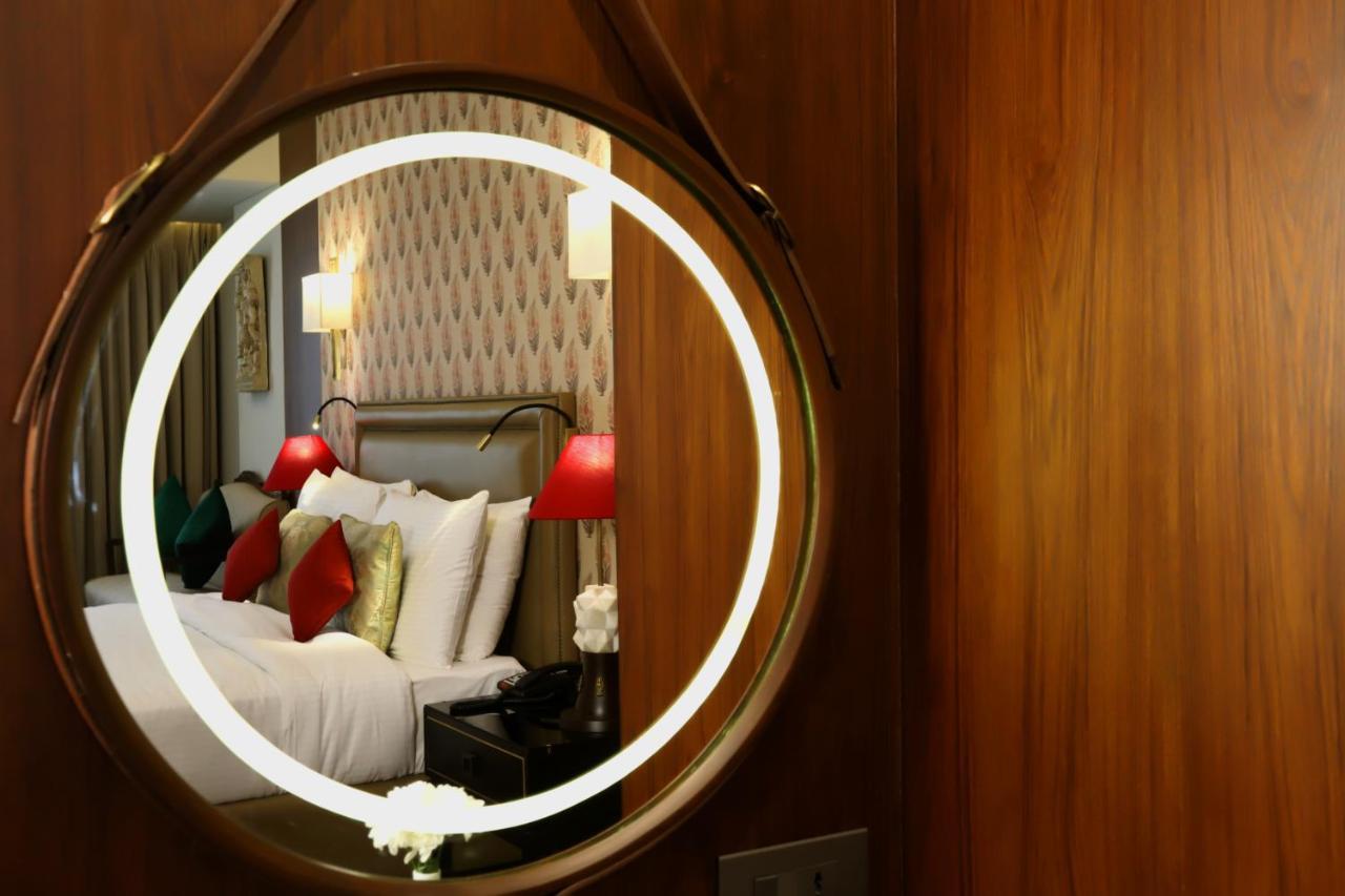 The Ambassador, Marine Drive, Mumbai Hotel Exterior foto